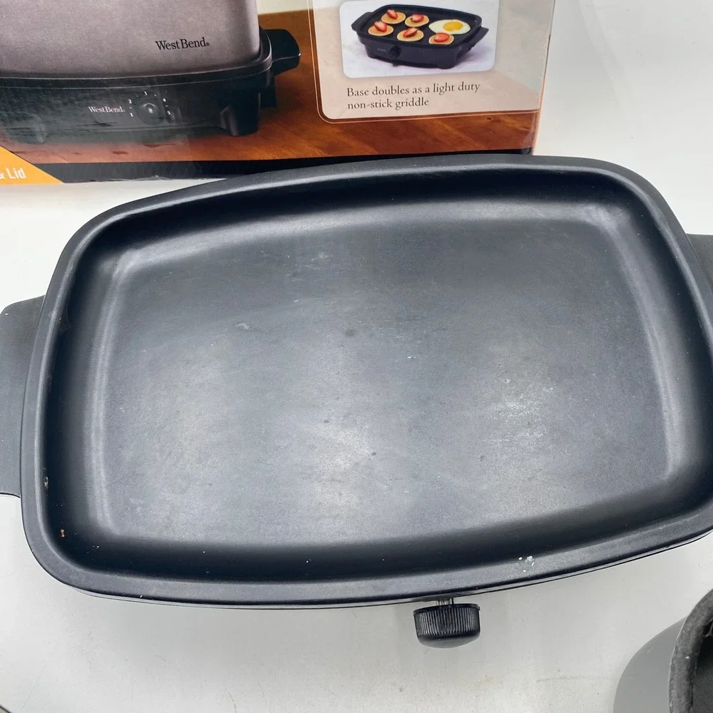 West Bend Versatility 5 Qt Slow Cooker 84915 Gray Black Griddle Base Travel Tote